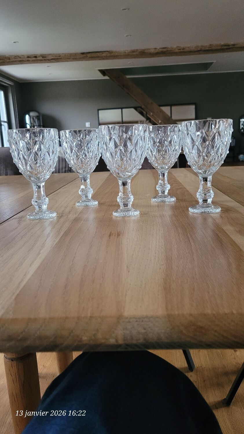 5 thick glass stemmed glasses
