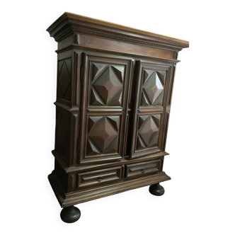 Louis XIII wardrobe