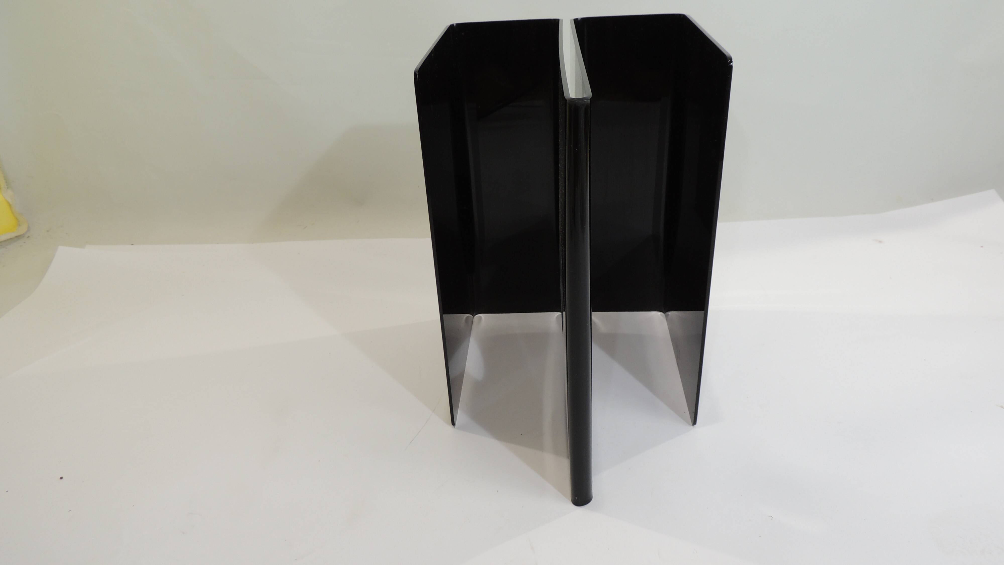 Black plexiglass magazine rack / vintage / 1980s