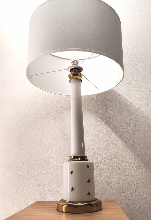 Lampe colonne en opaline blanche année 50