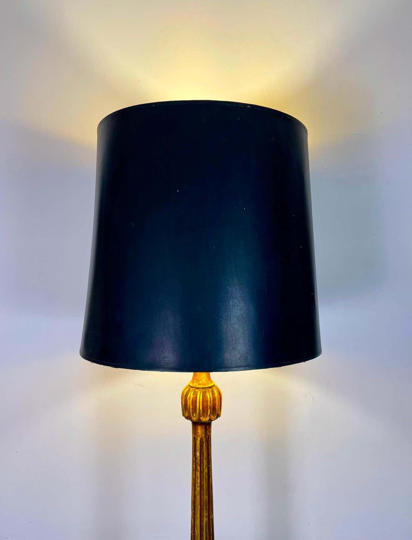 French floor lamp in fluted and gilded wood, Louis XVI style, twentieth century
