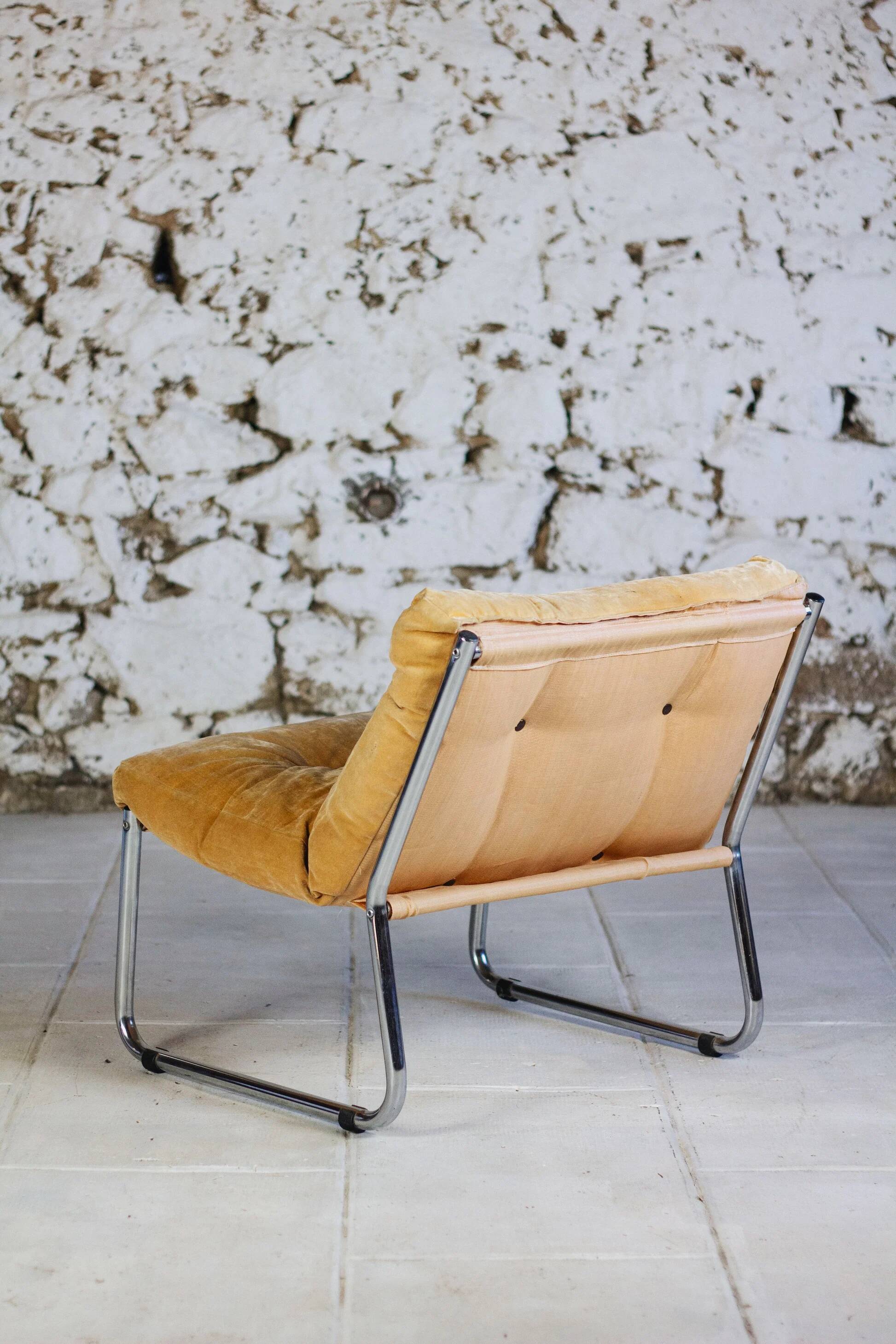 Vintage "Pixi" style armchair in velvet and chrome, 1970