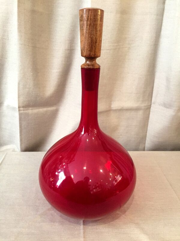 Bouteille ou soliflore rouge oignon avec bouchon en bois vintage murano