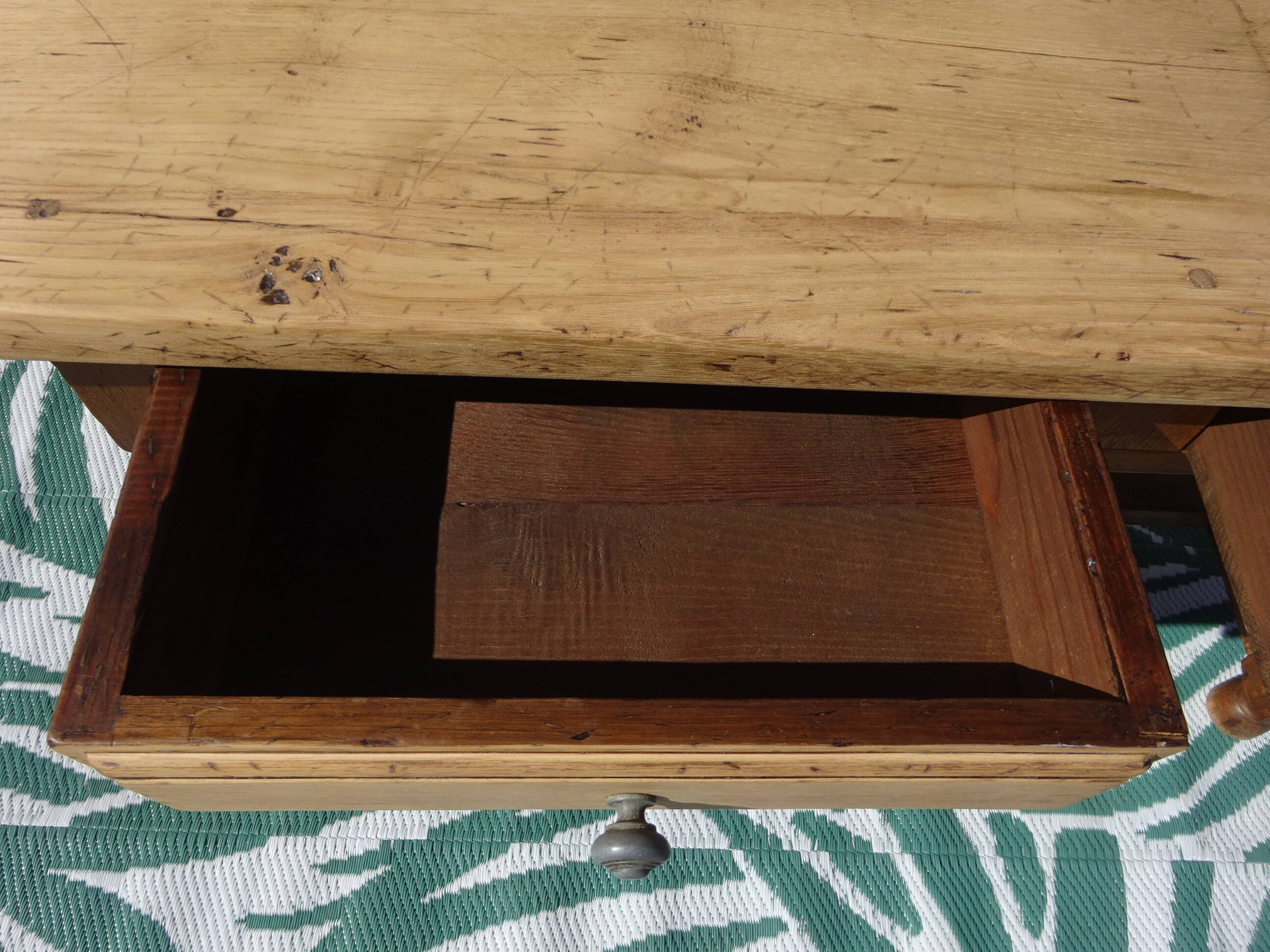 bureau ancien en chêne massif, restauré