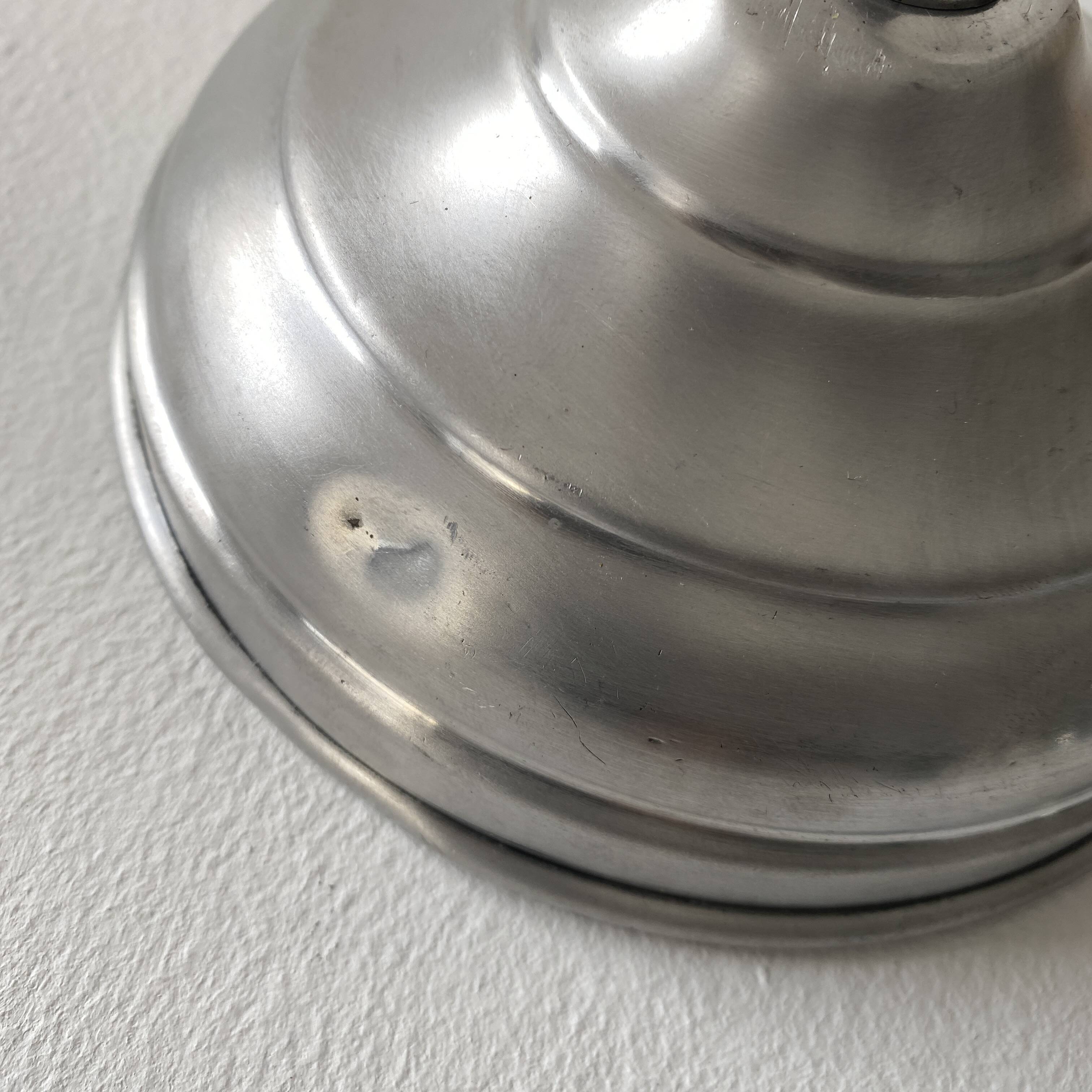 Old vintage desk lamp raise and lower