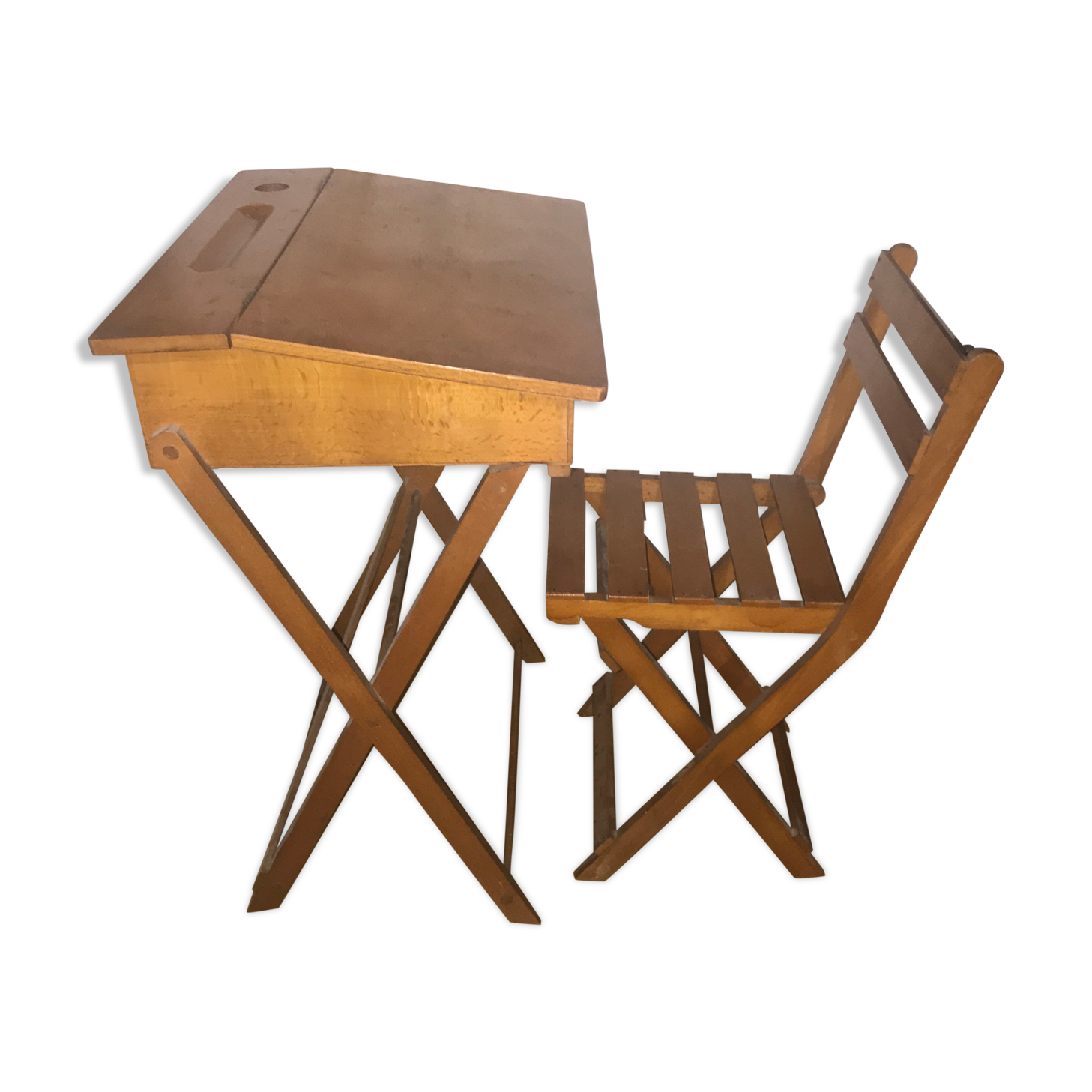 Child desk and chair