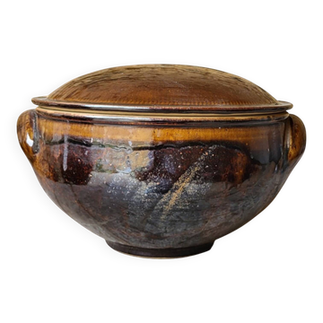 Stoneware soup tureen