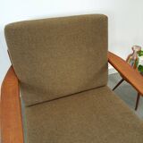 Teak Scandinavische fauteuil met bruin stoffen kussens, stoel 1