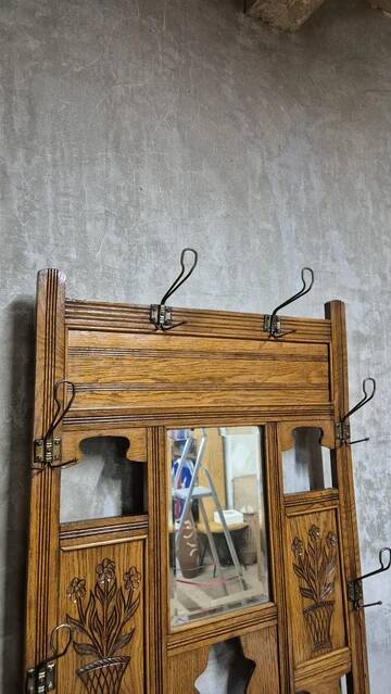 Vintage carved oak hall tree with mirror and coat hooks, early 20th century, 192 × 72 × 24 cm