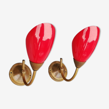 Pair of 60s sconces in brass and opaline