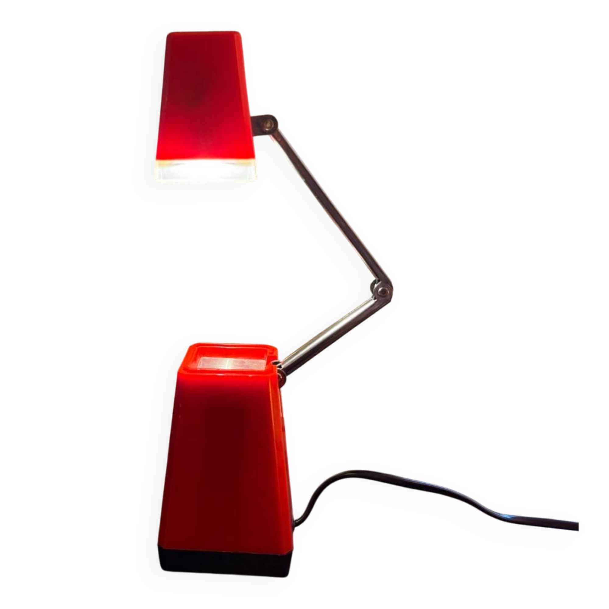 Pyramid desk lamp