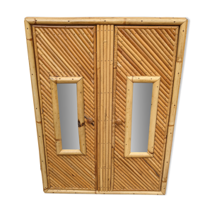 Armoire de poupée
