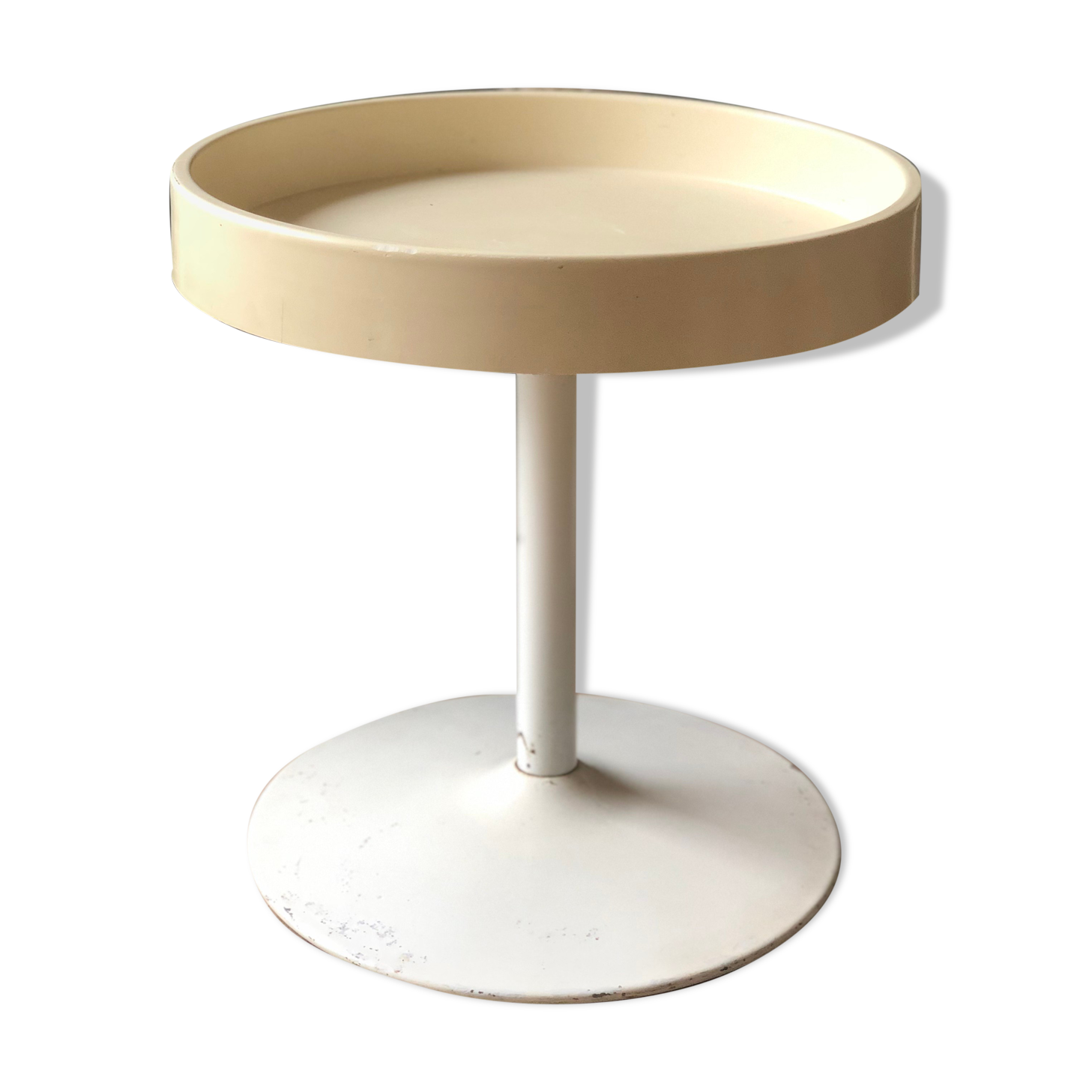 Tulip foot coffee table