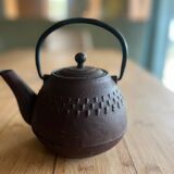 Japanese cast iron teapot 1 liter