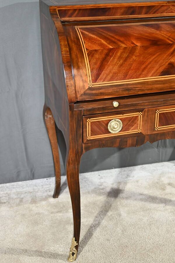 Bureau Cylindre en Acajou et Palissandre, époque Louis XV – 1ère partie XVI