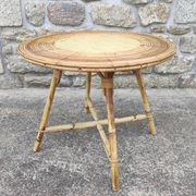 Table basse ronde vintage rotin et vinyle façon paille tressée