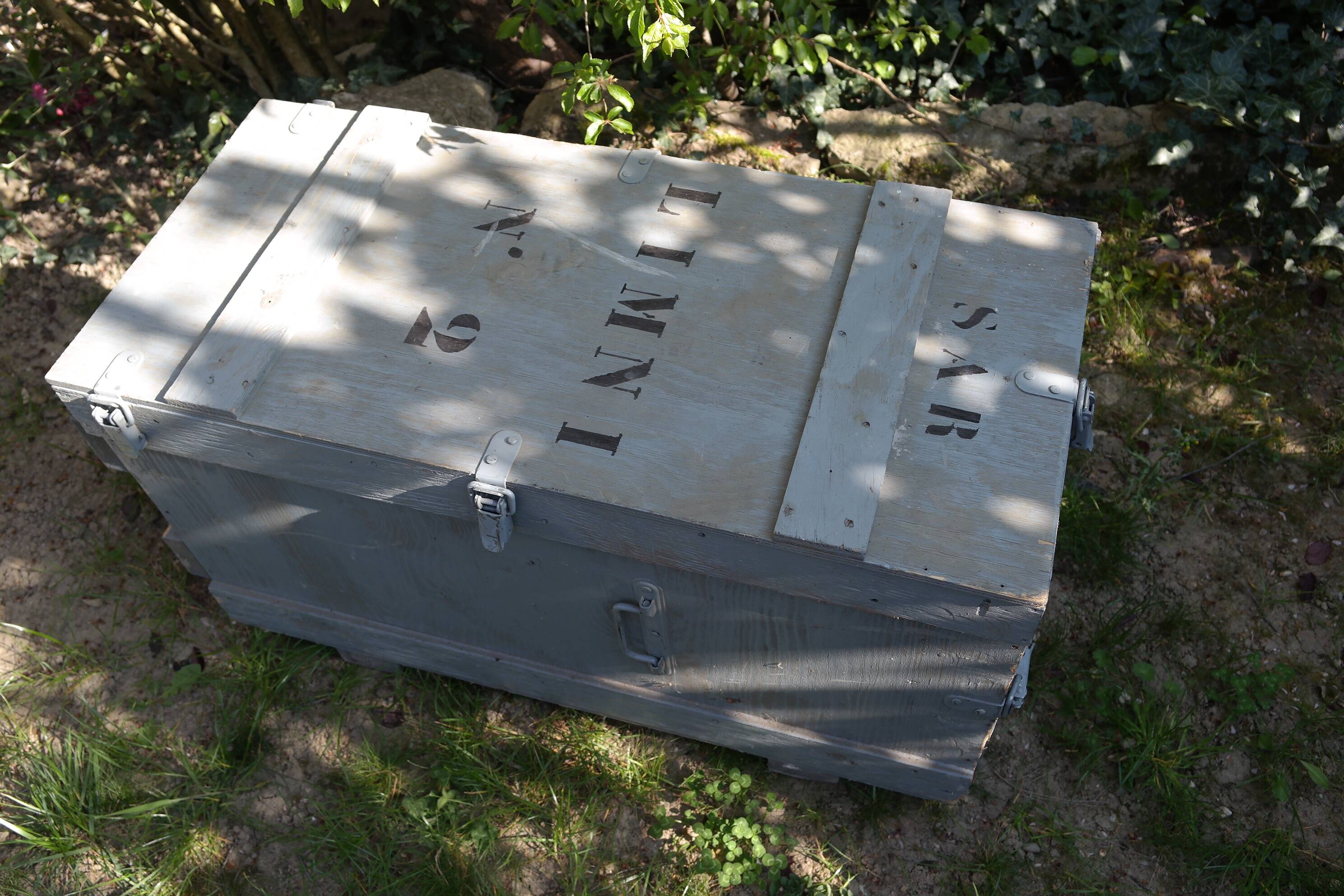 Caisse militaire en bois