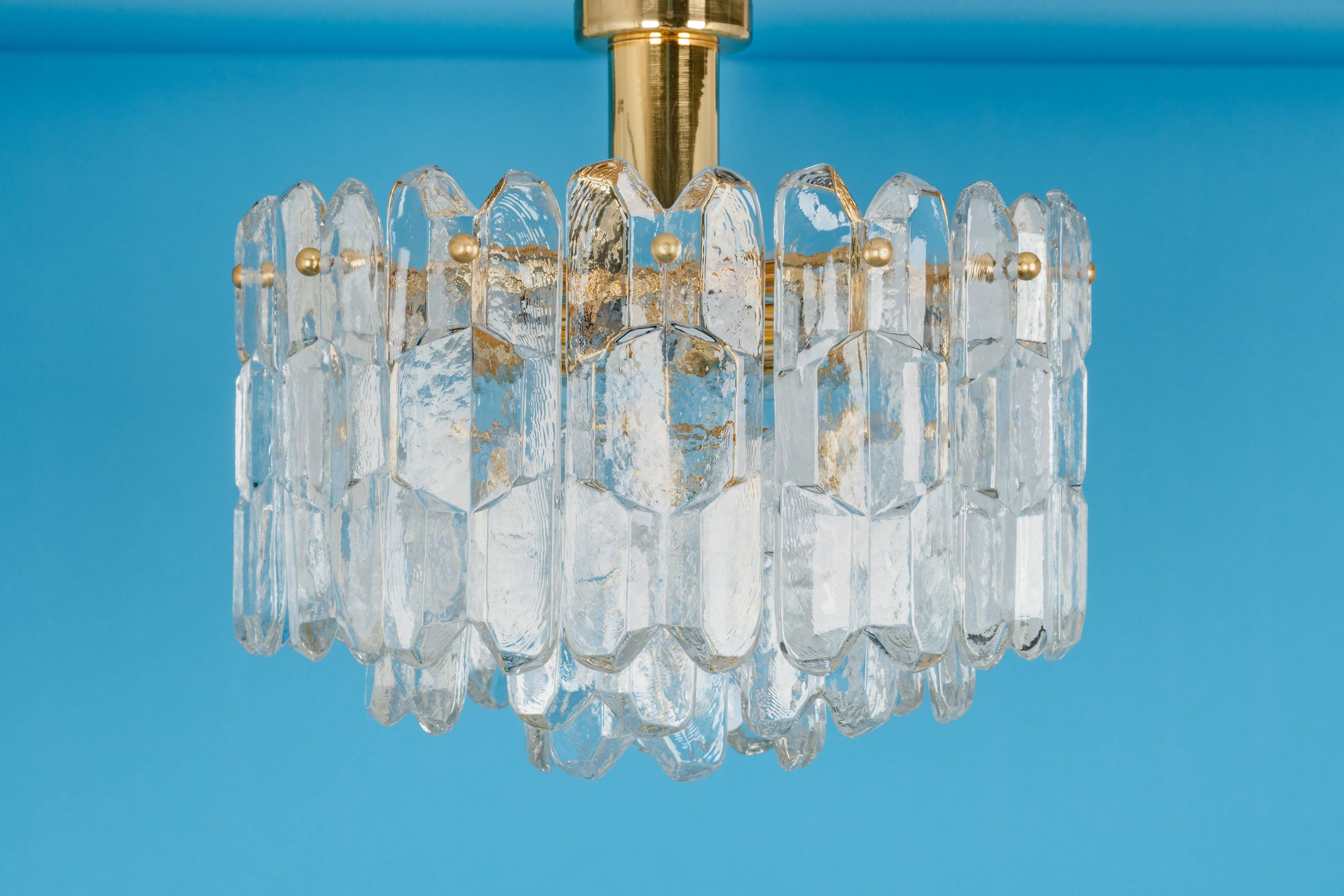 Murano glass light fixture in brass Palazzo, Kalmar, Austria, 1970s