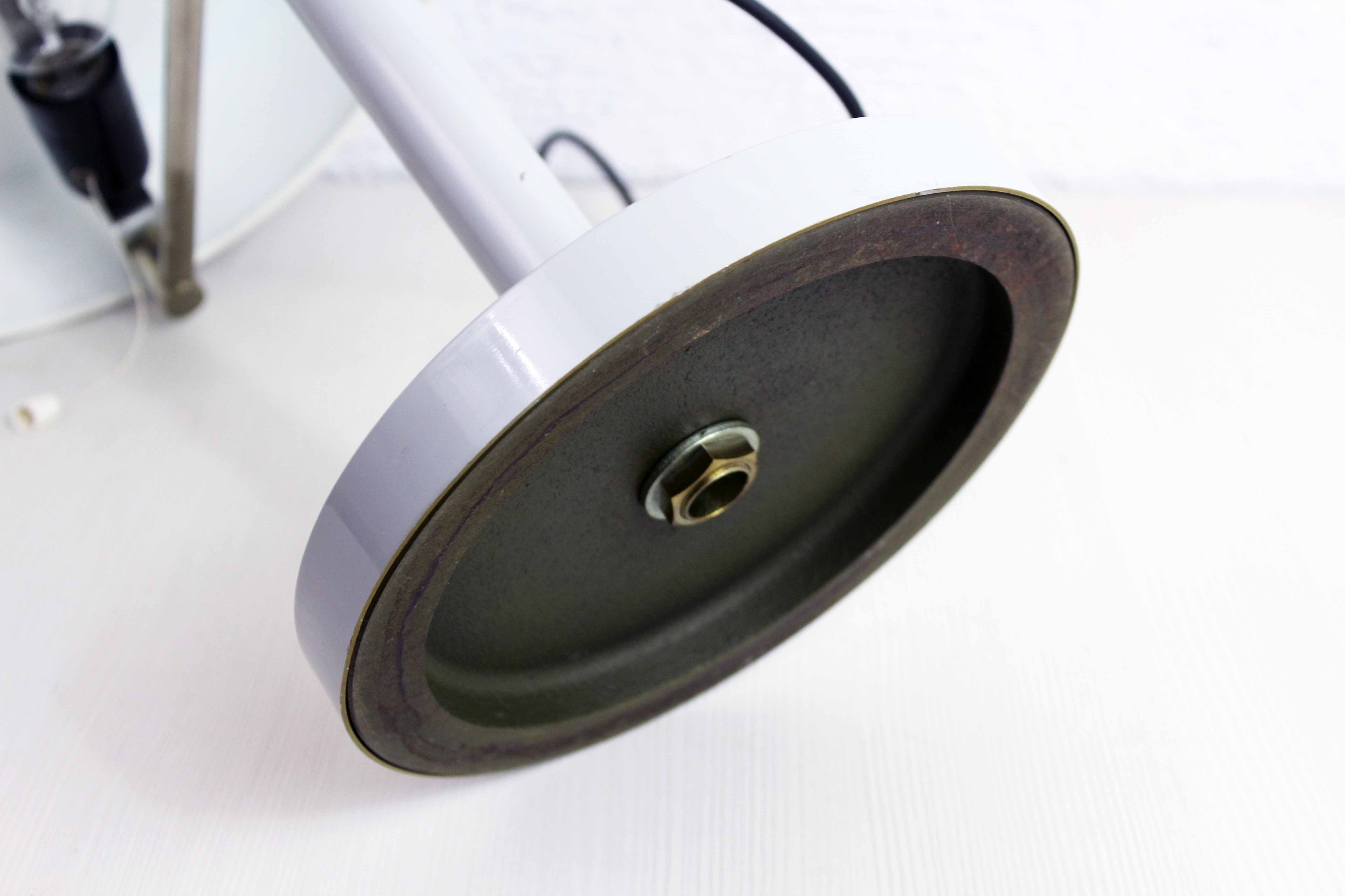 Alfred Müller's articulated lamp for Belmag