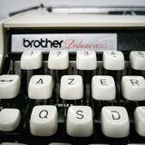 Brother Deluxe 800 typewriter