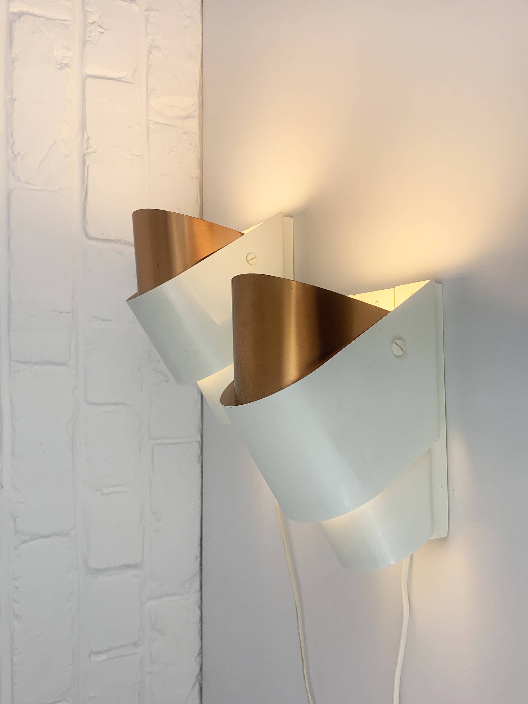 Pair of V-317 wall lights Hans-Agne Jakobsson AB Markaryd, Sweden, copper, 1960s