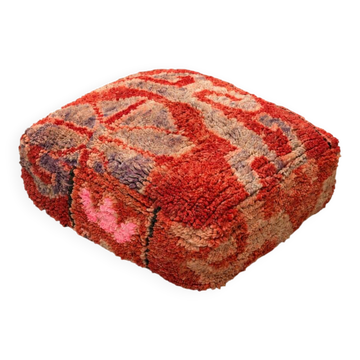 Vintage Berber pouf in wool – red tones 60 x 60 cm