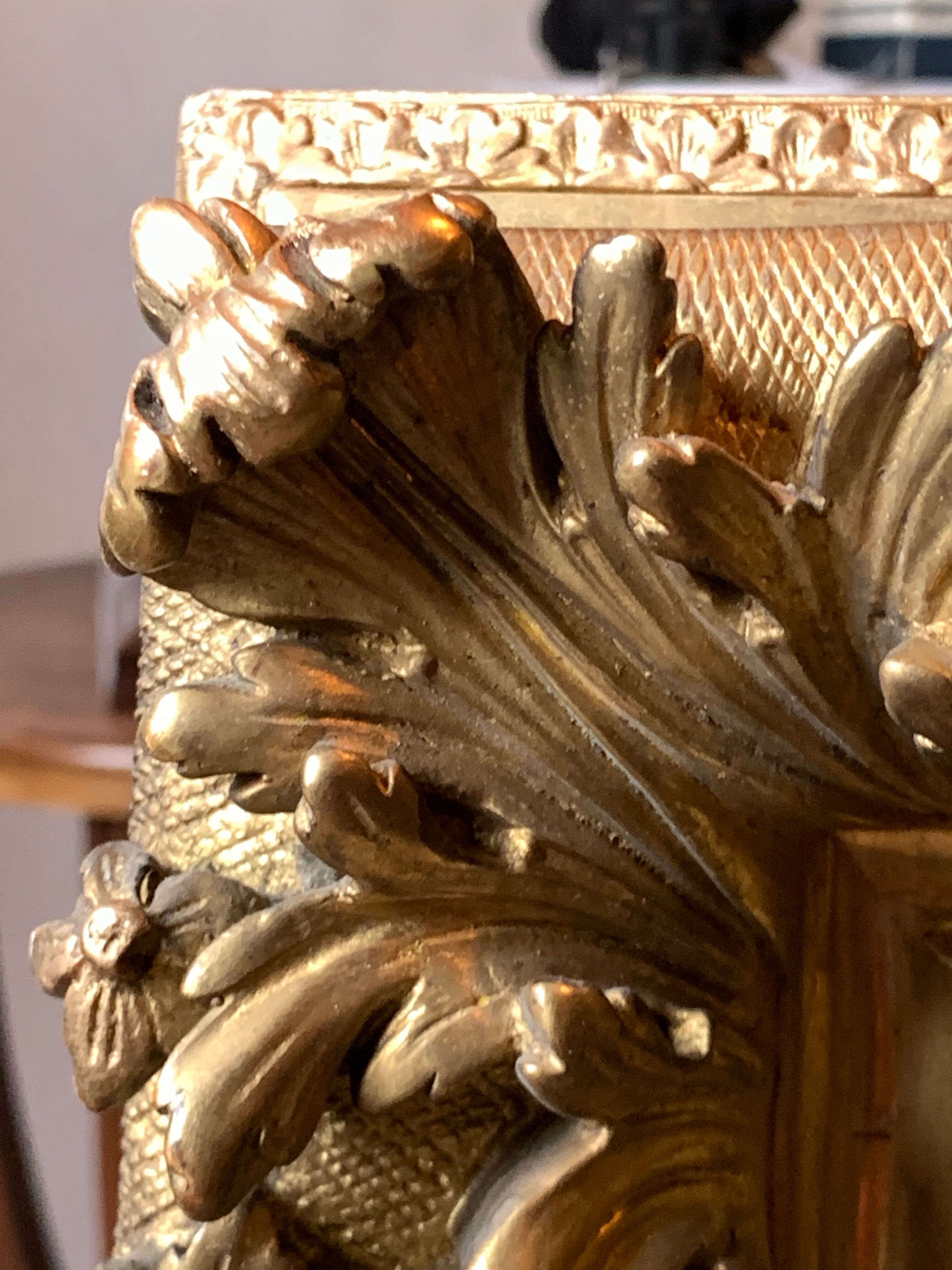 Portrait of man 19th in its frame