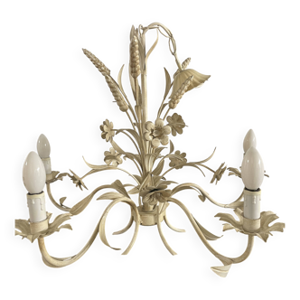 Old lustre in cream white colour.