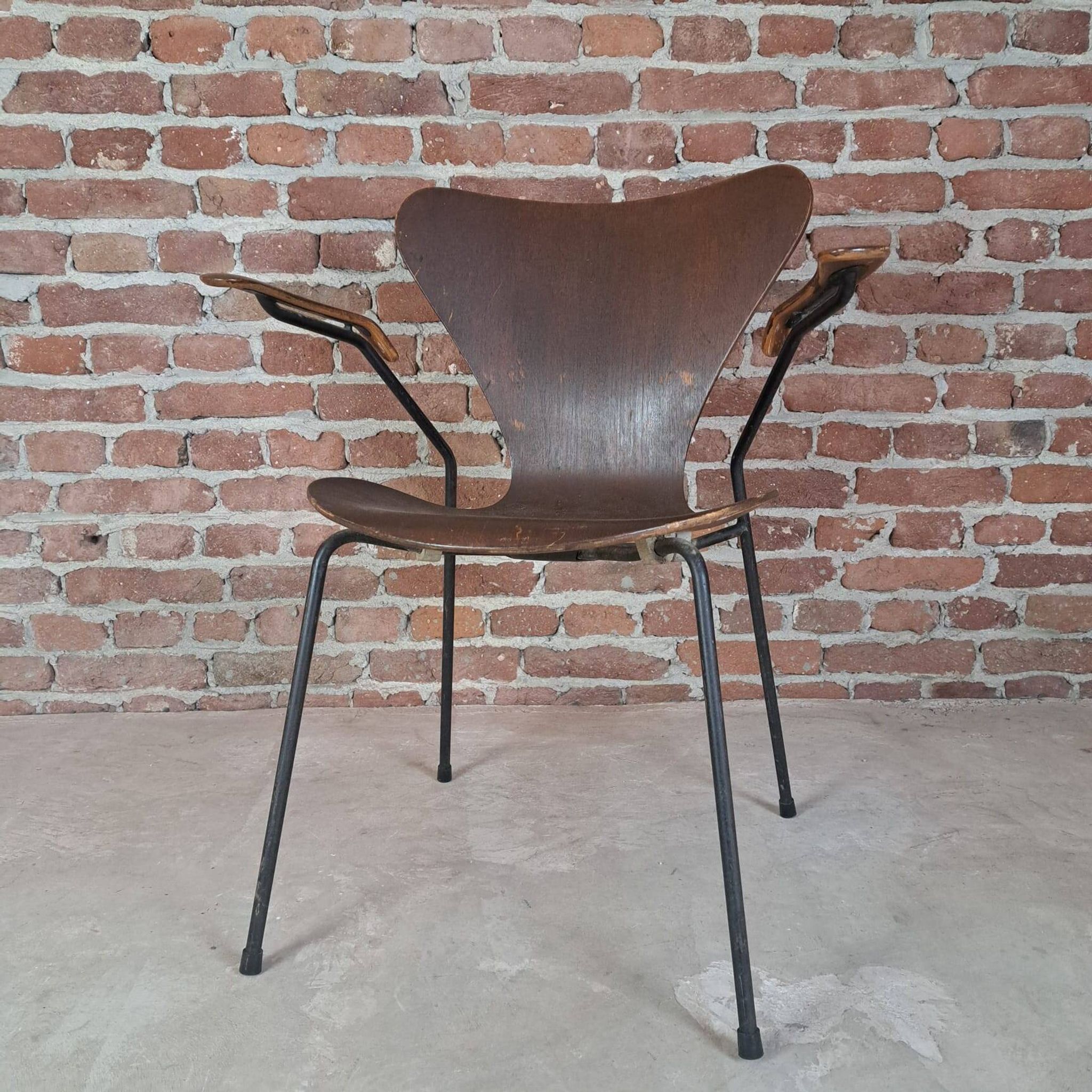 Butterfly chair n° 3207 in teak. Arne Jacobsen for Fritz Hansen, Denmark 1950