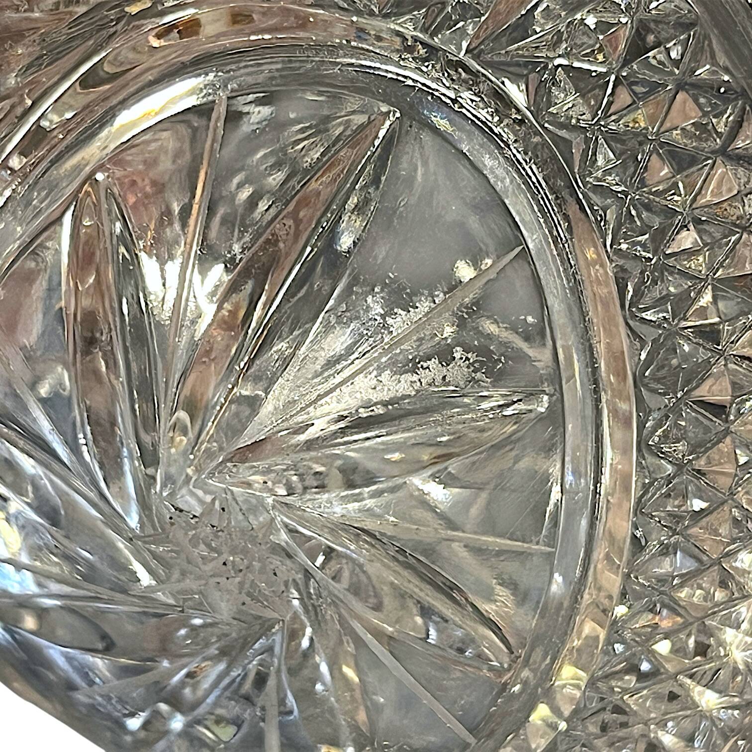 cut crystal sugar bowl with lid Pinwheel pattern crystal sweet jar