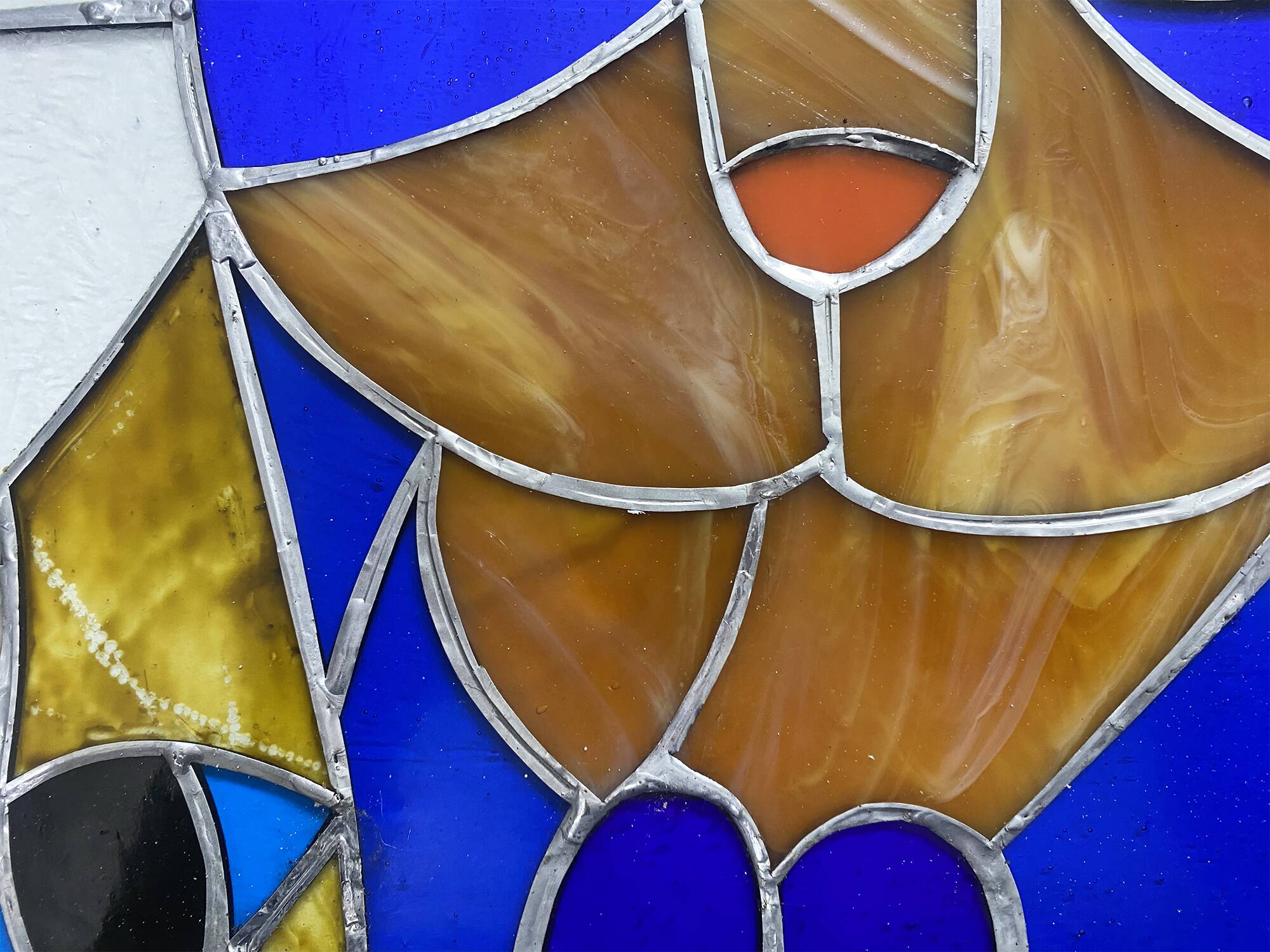 Vitrail artisanal vintage – motif chats – 60 × 68 cm – pièce unique en verre