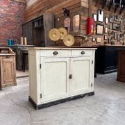 Buffet with 2 doors from the early 20th century.