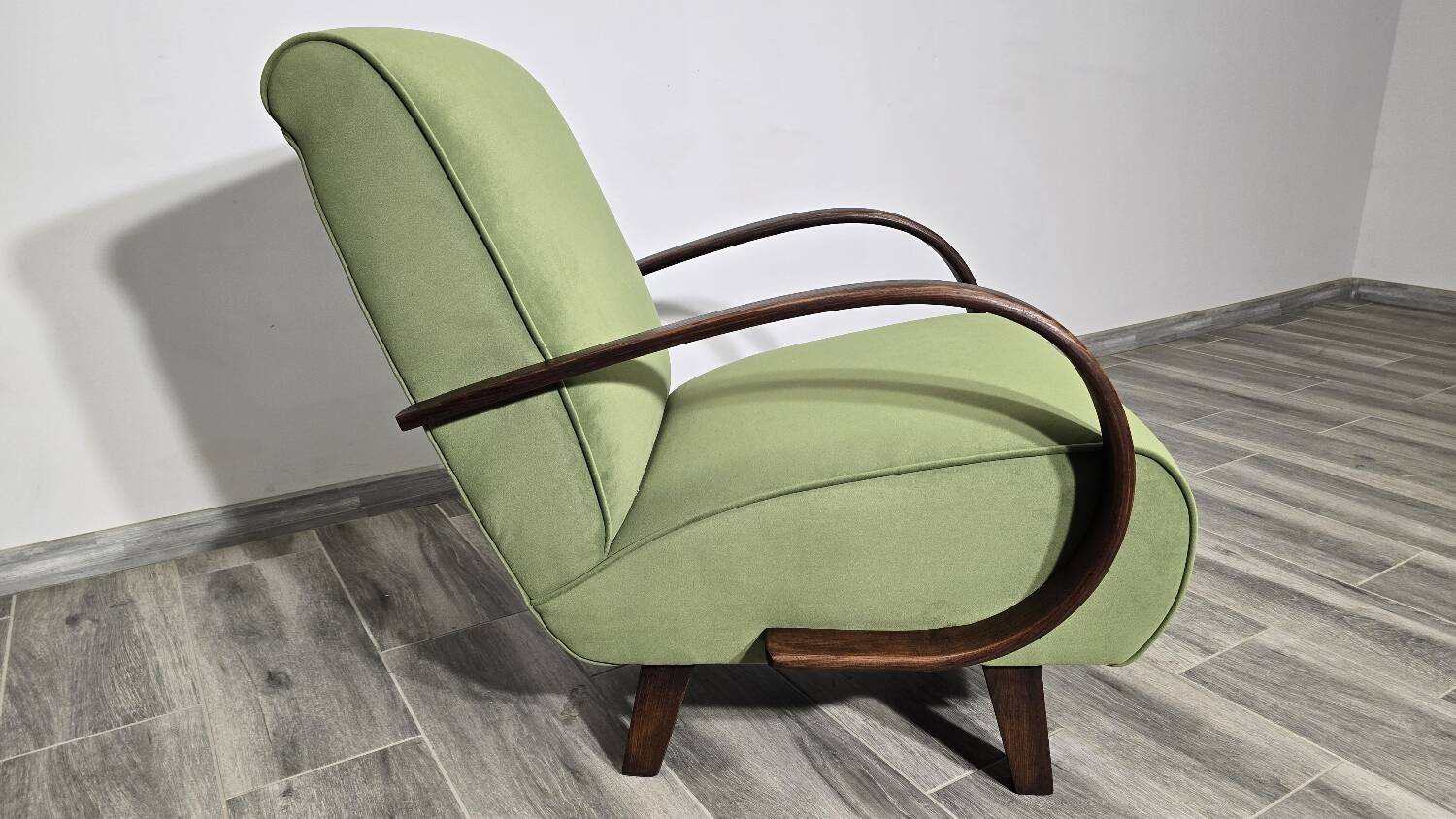Art Deco Lounge Chair by Jindrich Halabala, 1940s