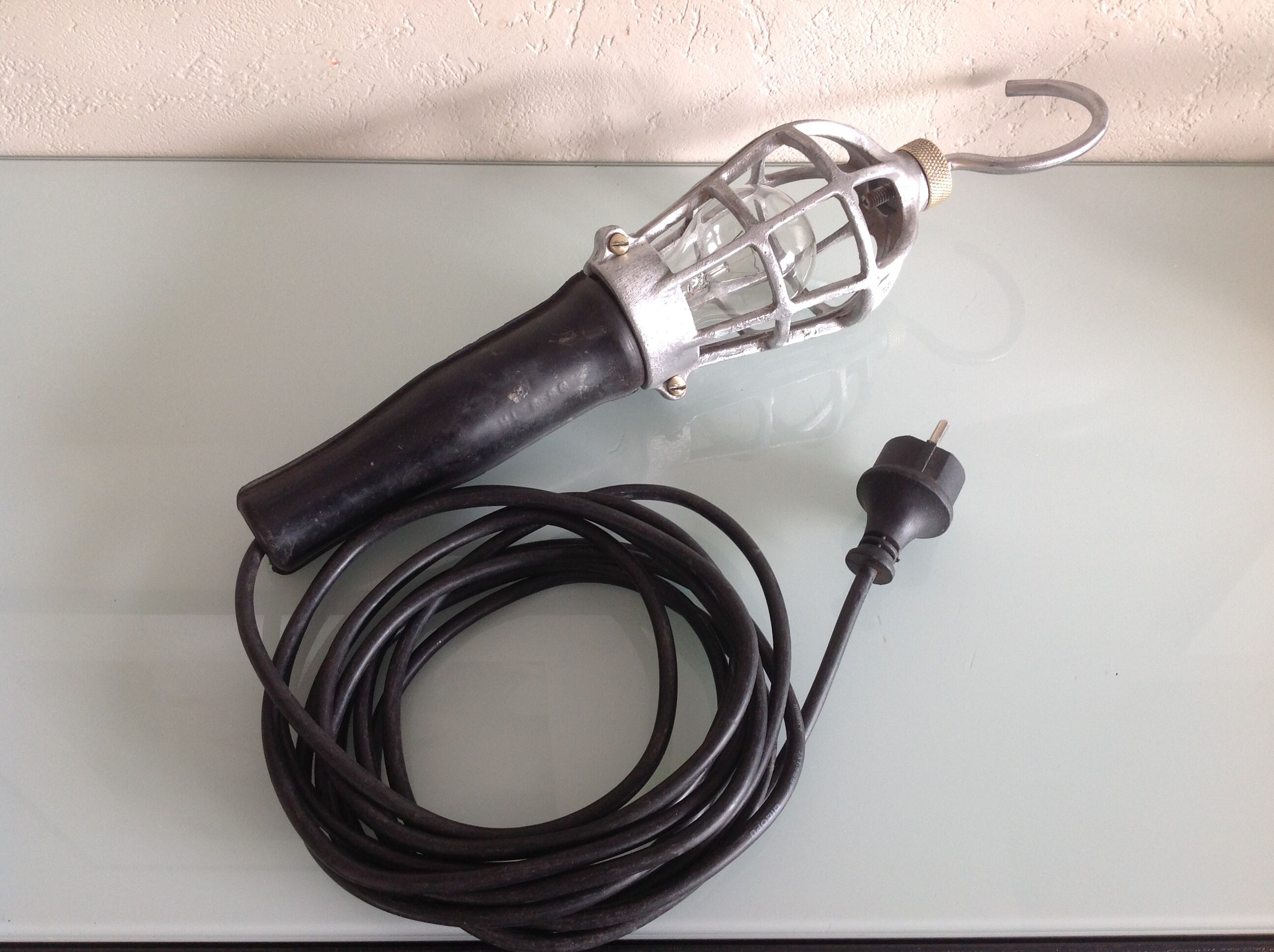 The Pyle National Company lamp 40-50