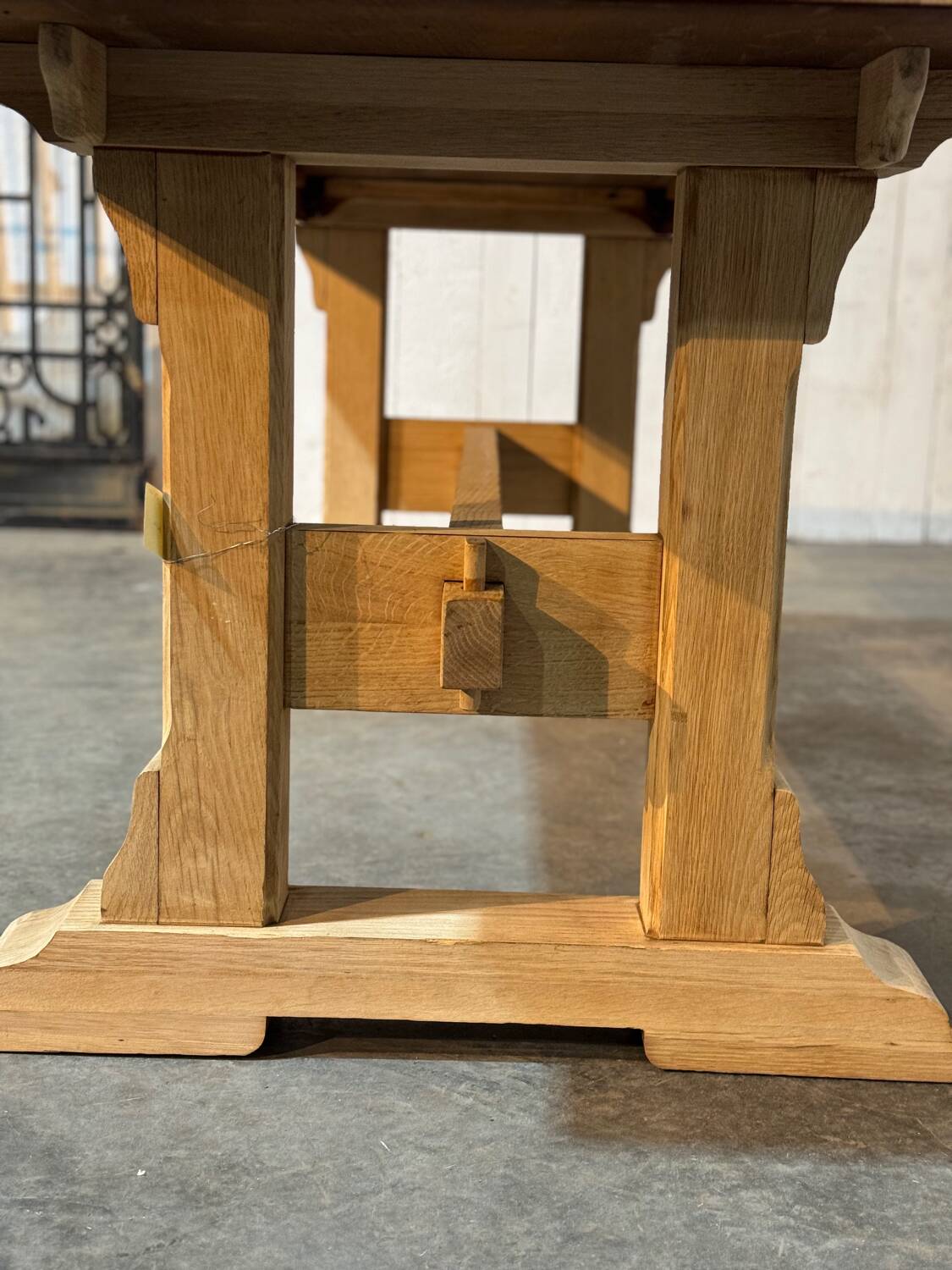 Monastery-style table