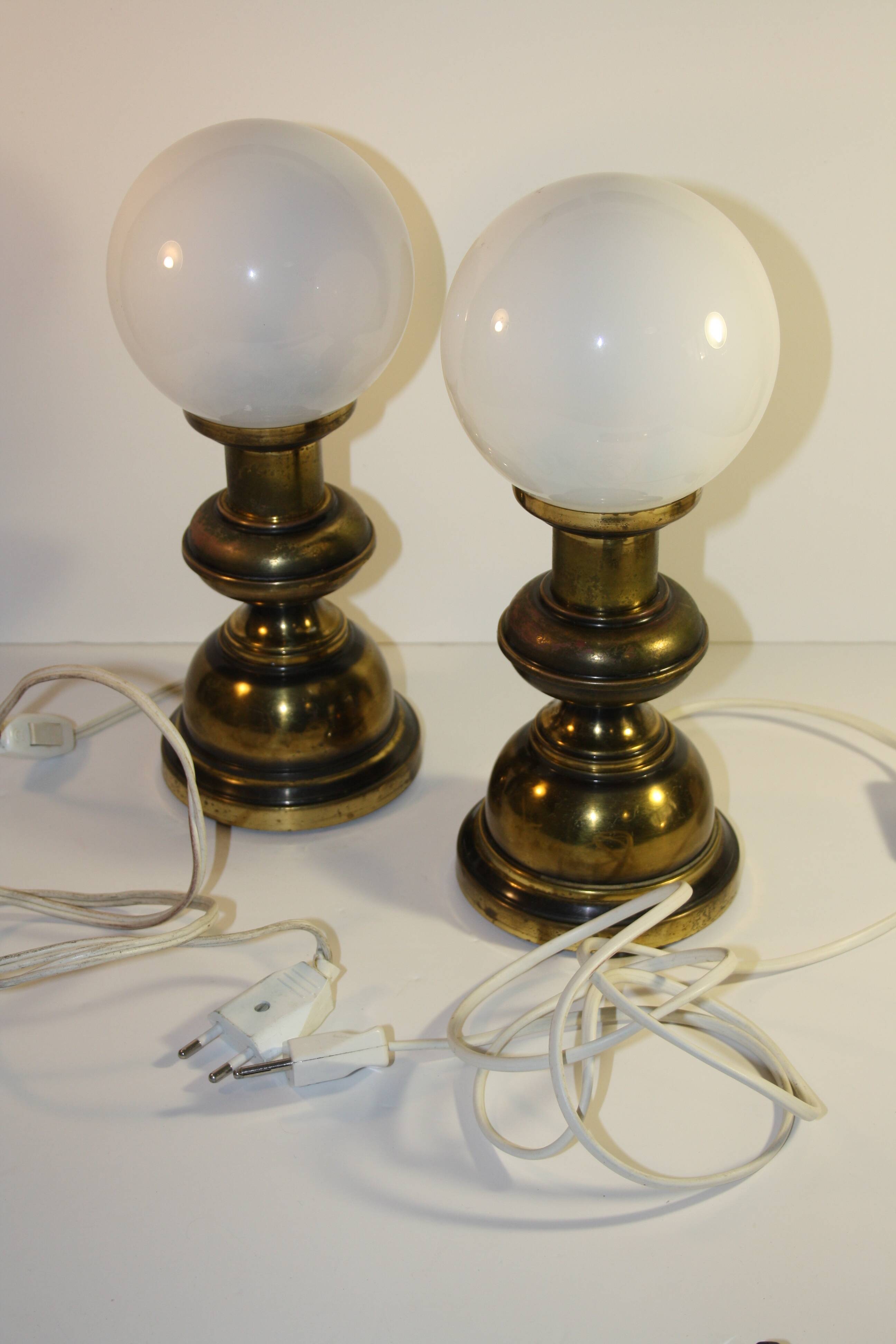 Paire de lampes de chevet en métal