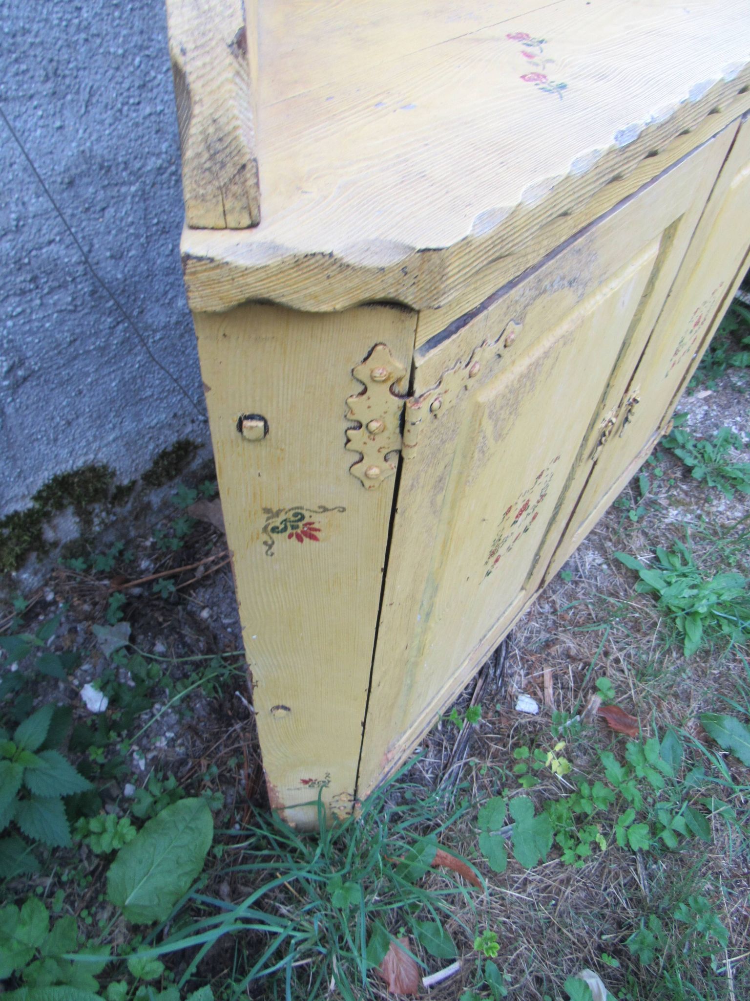 Corner buffet