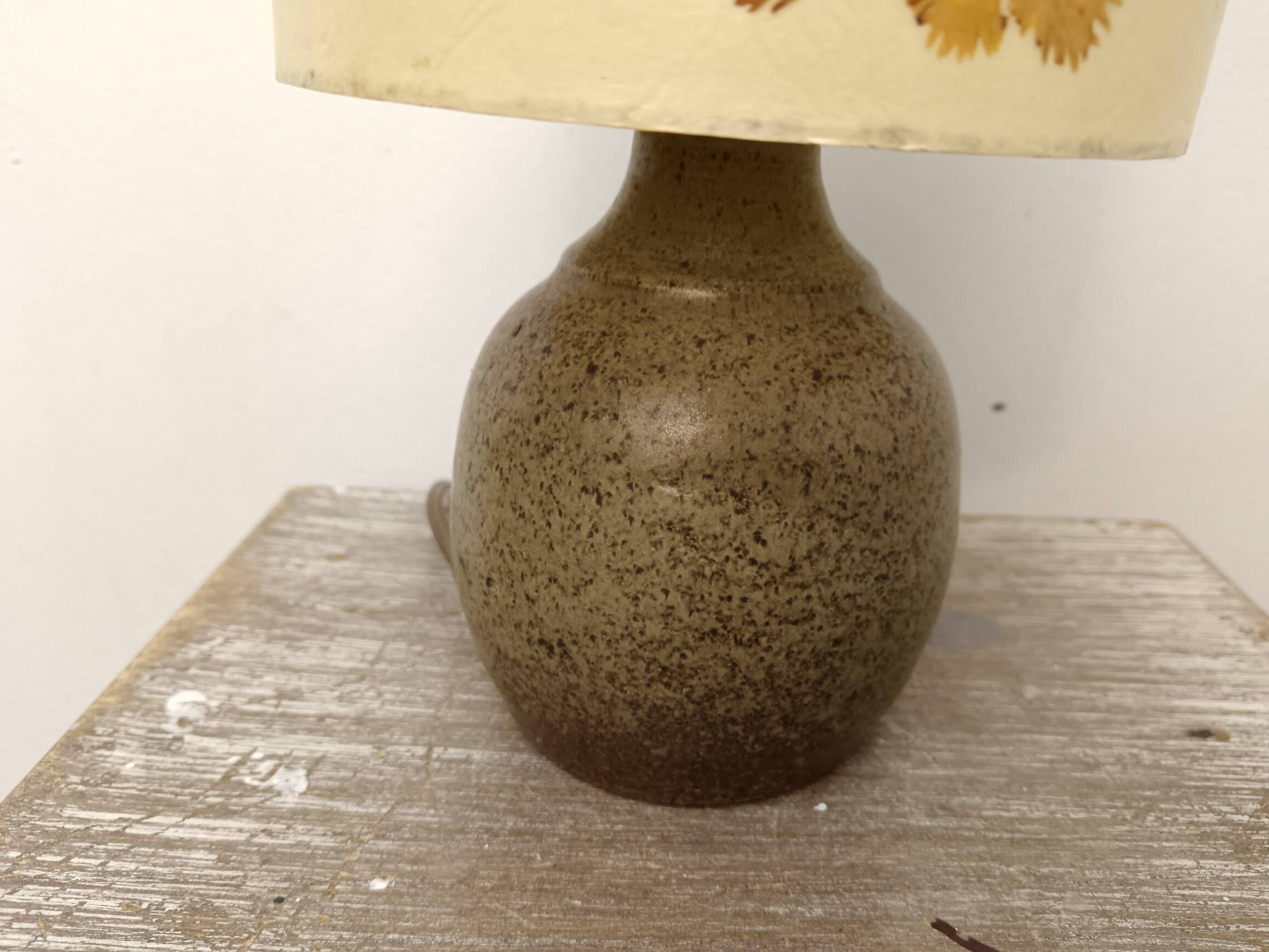 Ceramic floor lamp with Herbarium lampshade
