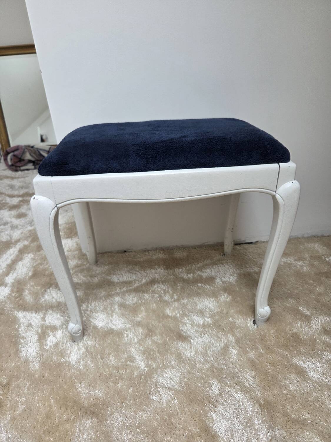 Vintage French Louis XV style stool in patinated white wood