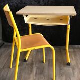 Bureau avec chaise