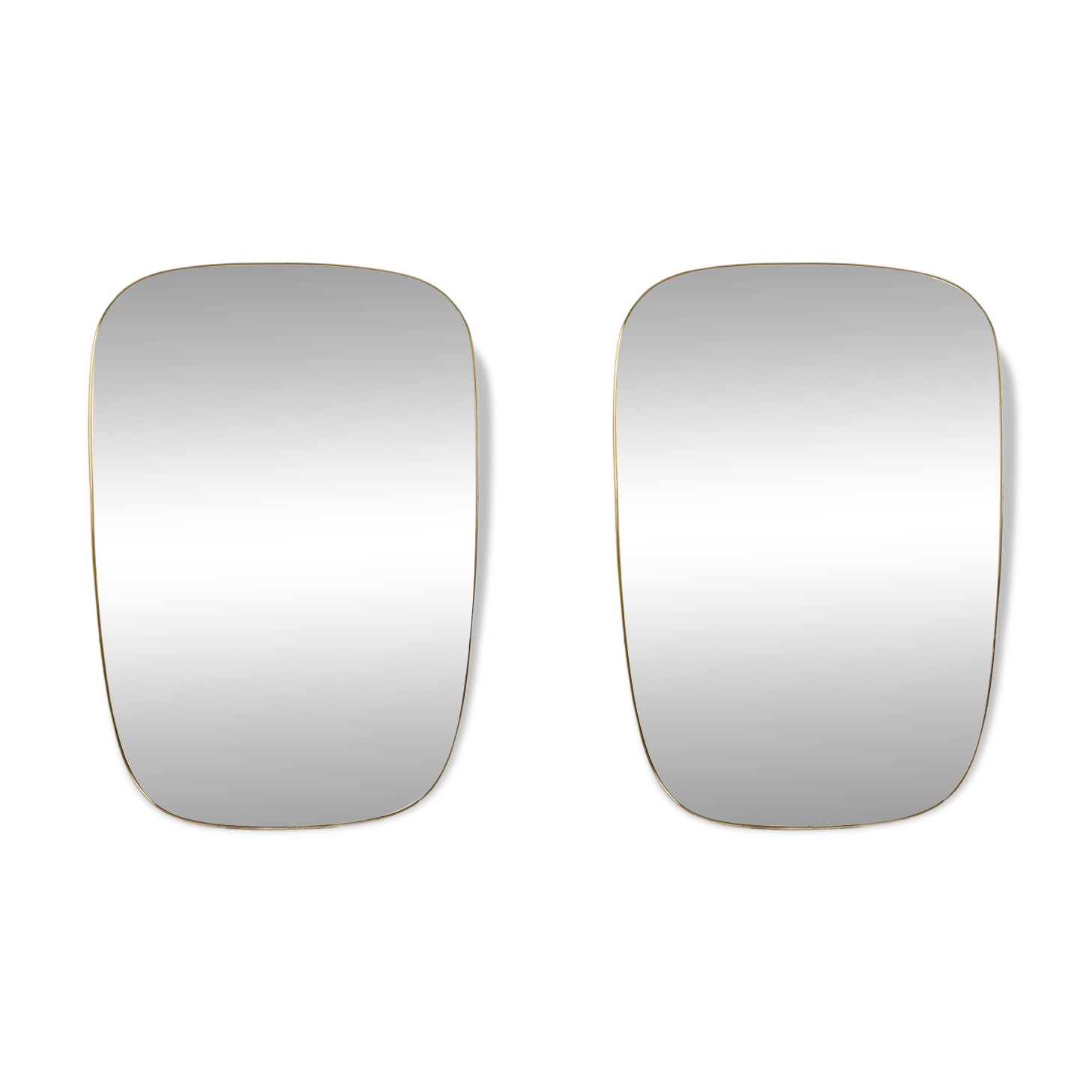 Gio Ponto, in the style of. Pair of mirrors framed in gilt brass. 1980s