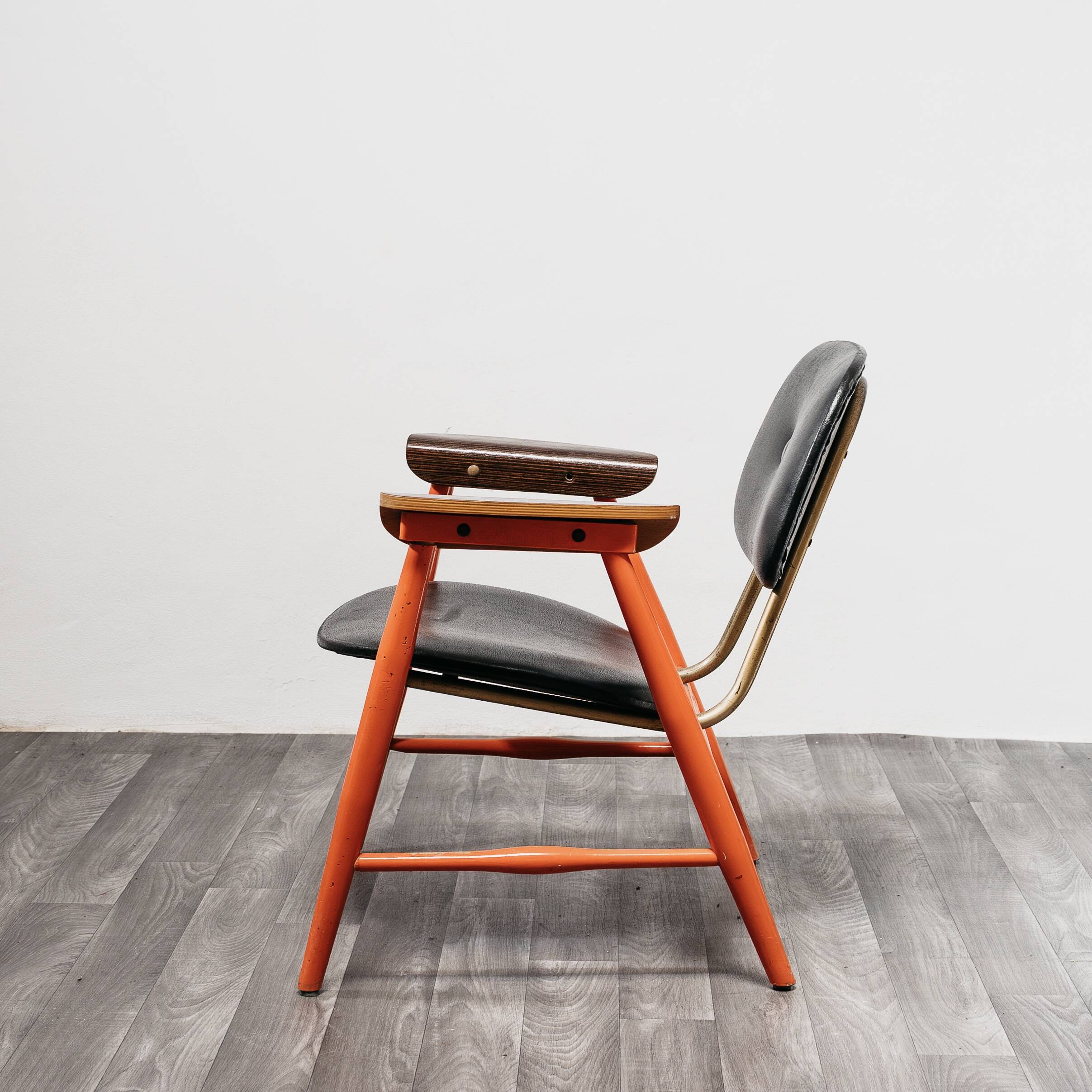 Set of 2 Armchairs and Table from the 1970s Designed by Marco Zanuso for Poltronova