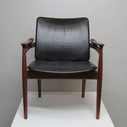 Finn Juhl model 192 in Teak, leather for France & Daverkosen