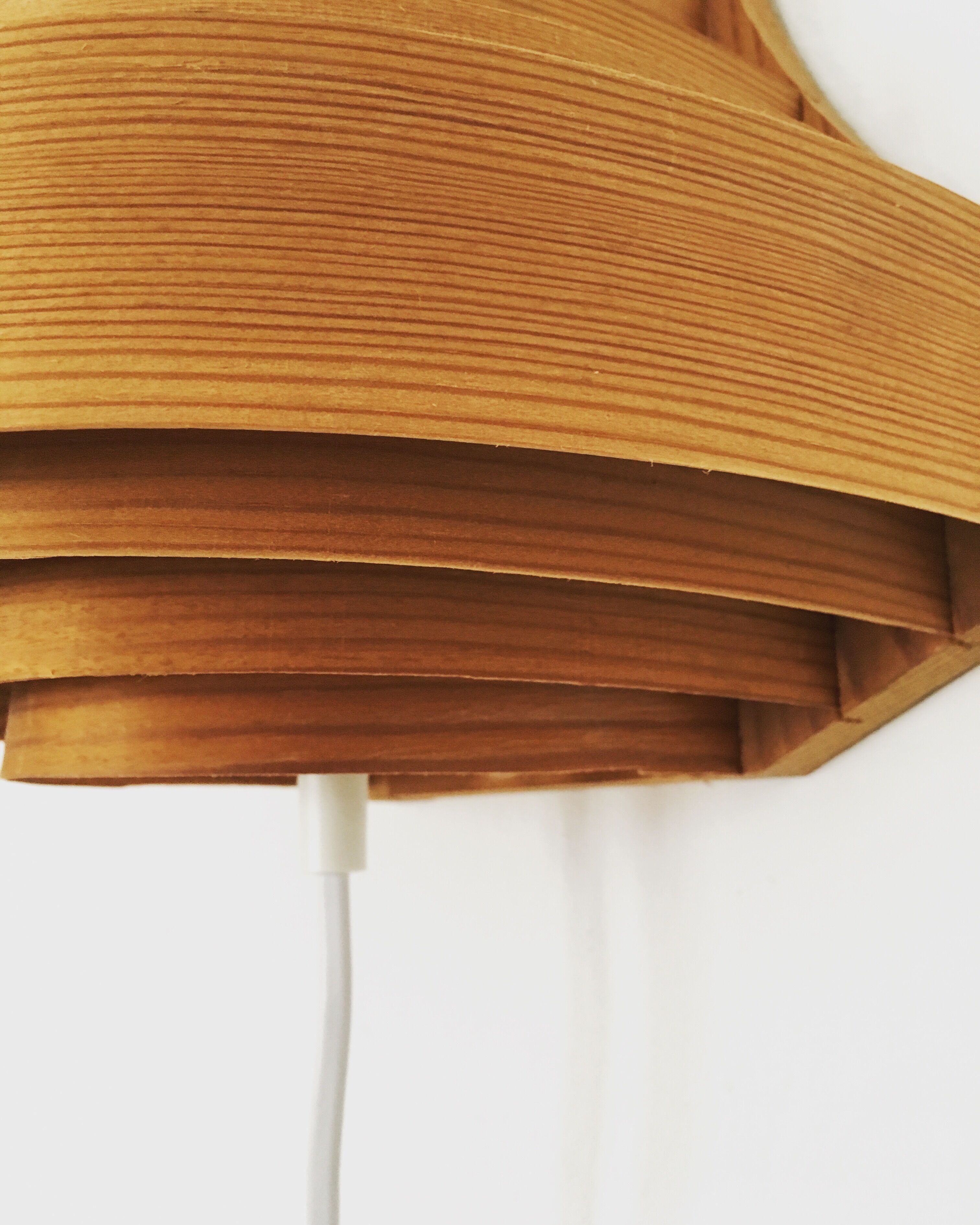 Wooden wall lamp