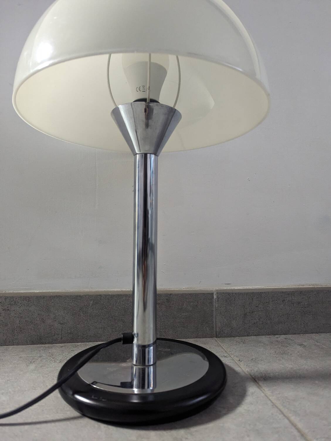 Guzzini lamp