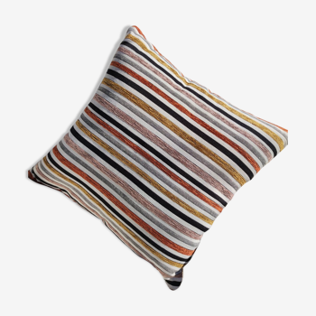 Jacquard cushion with stripes and curls