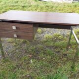 Desk model senior by Pierre Guariche for Meurop