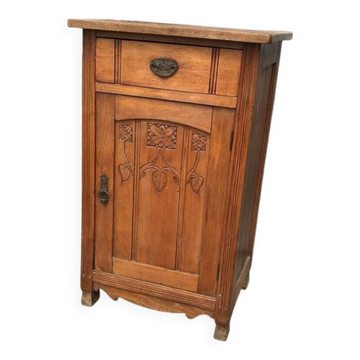 Table de chevet rustique en pin marron avec tiroir et porte, circa 1890-1919