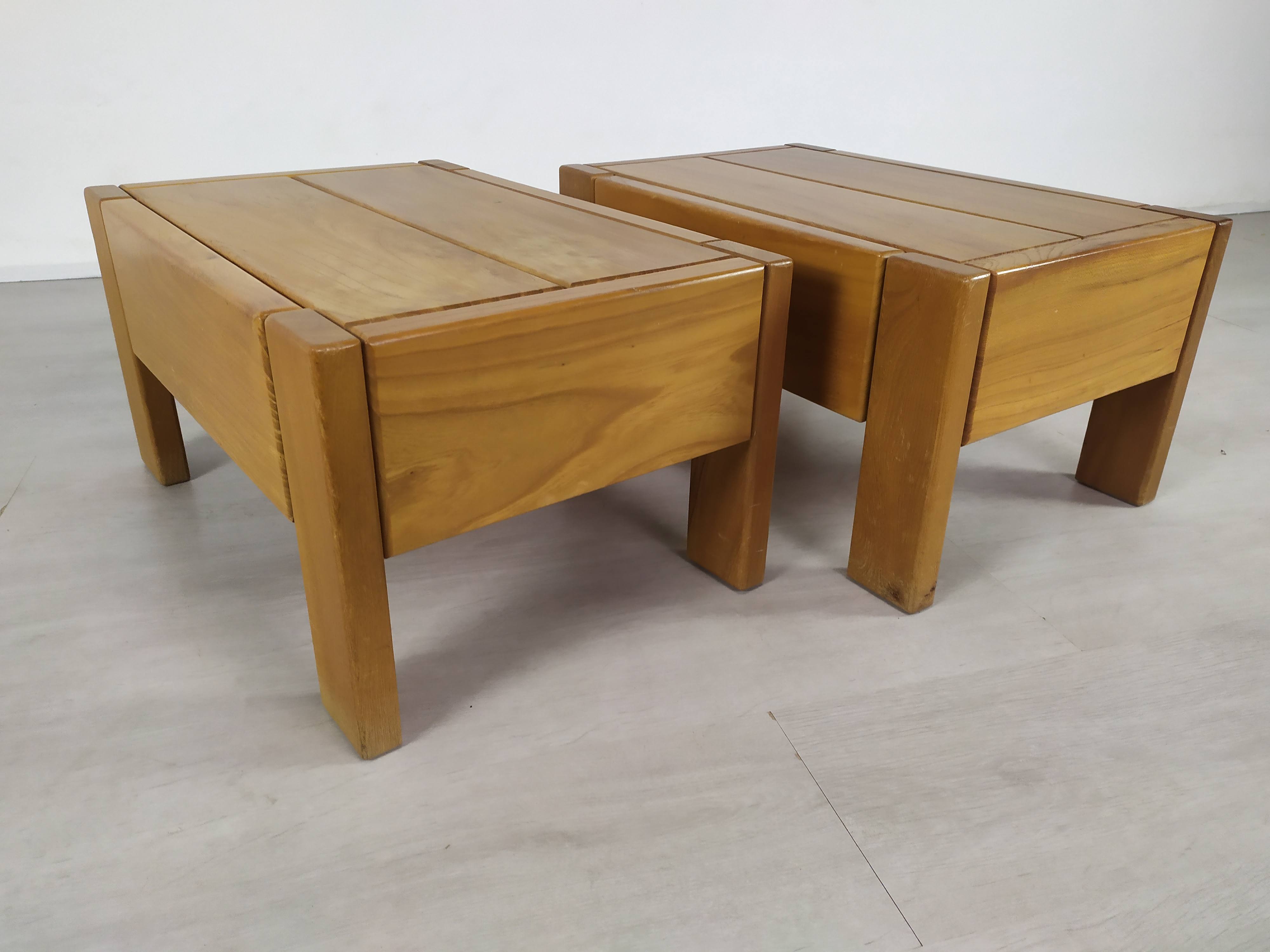 Regain home bedside table