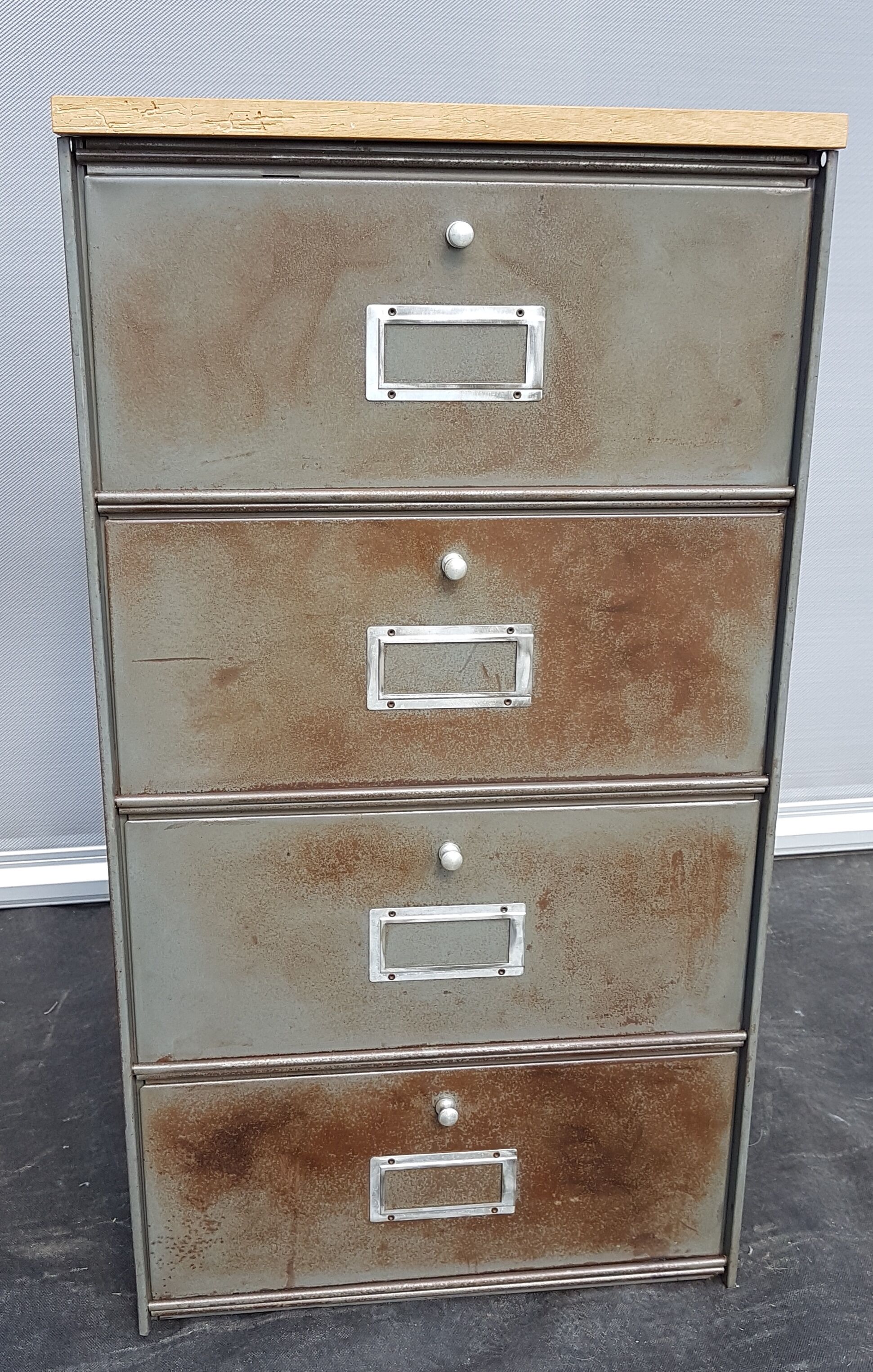 Furniture 4 valves Roneo set Zebra